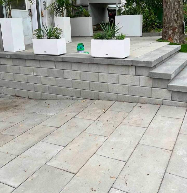 Interlocking Stone Installation Montréal